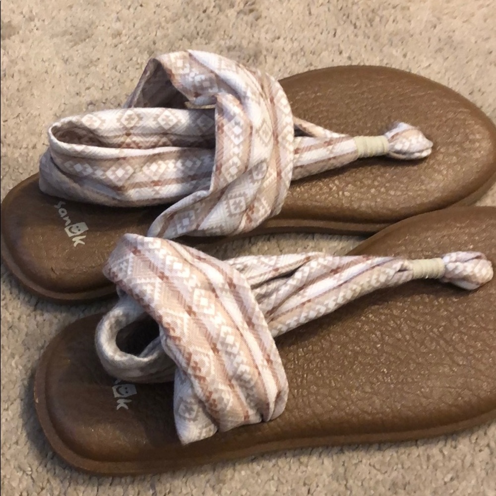 Sanuk yoga mat sandal.
